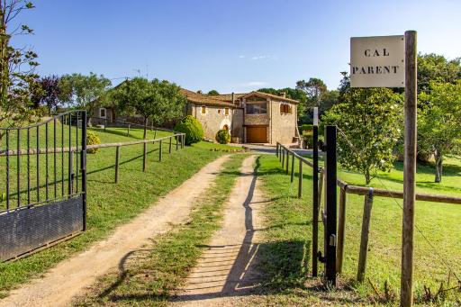 CAL PARENT – Casa “Nova” con piscina semi-climatizada y spa - Housity