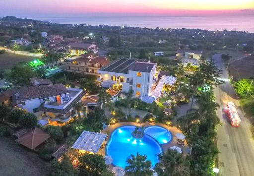 La Bussola Hotel Calabria - Housity