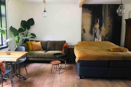 Studio Mika met whirlpool! - Housity