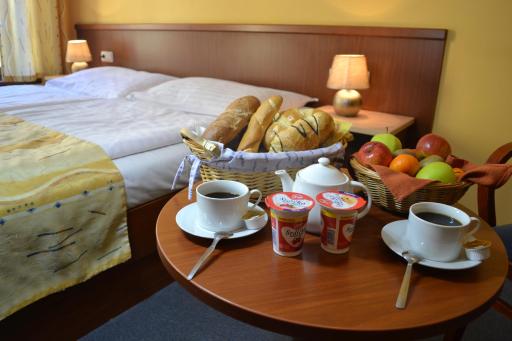 Aparthotel Austria Suites - Housity
