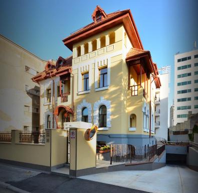 AMADEUS RESIDENCE - Housity