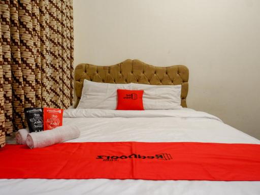 RedDoorz near Tugu Yogyakarta - Housity