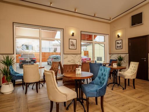 Bridge Hotel - Housity