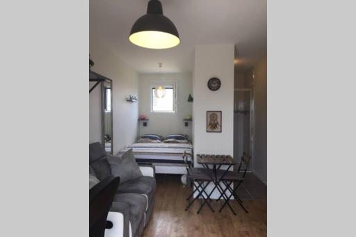 Studio récent tout équipé - Housity