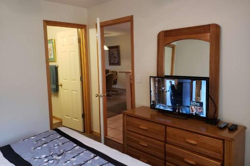 Emerald Bay Yacht Club G-4 - Housity