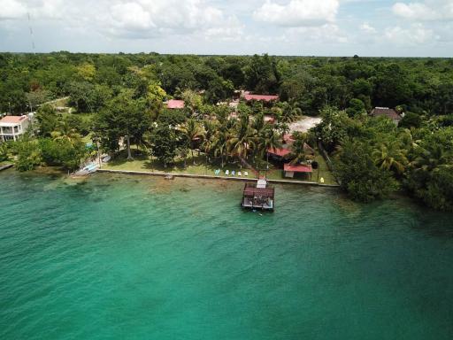 Coras Place Bacalar Lagoon front - Hizvo