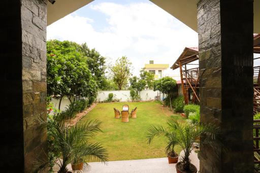 Moody Machaan - Housity