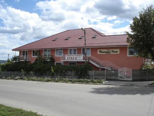 Pensiunea Fines - Housity