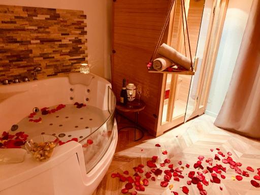 Appart spa piscine HOME AND SPA - Housity