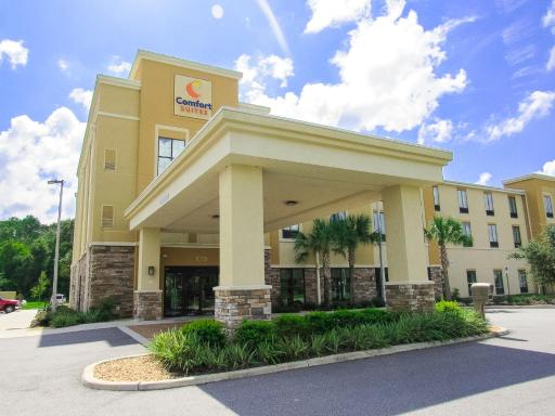 Comfort Suites Dunnellon near Rainbow Springs - Housity