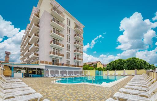 Hotel H2O - Housity