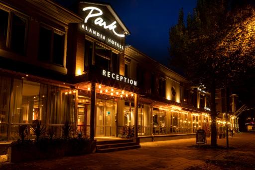 Park Alandia Hotel - Housity