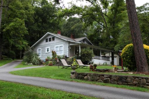 The Pines Cottages - Housity
