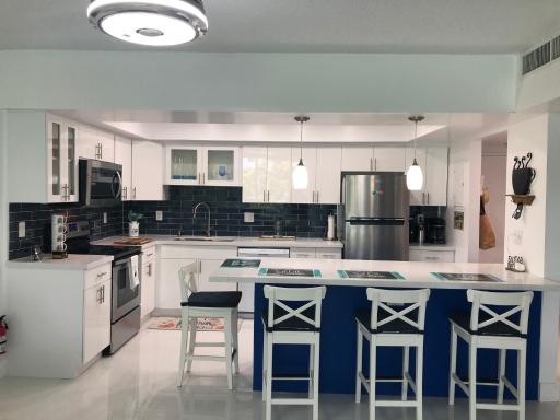 The Blue Island - Housity