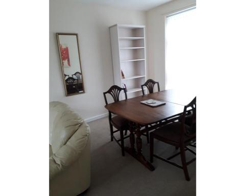 Cosy 2 bed flat near Freeman Hospital Newcastle upon Tyne - Housity