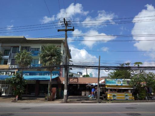 Rdiih ngphak phuuekt - Housity