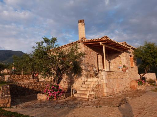 Trisilio - Housity