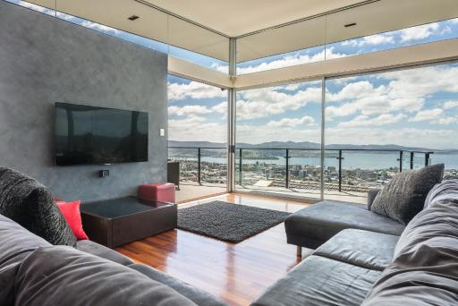 Hobart View - Housity