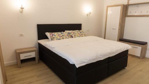 M Rooms - Housity