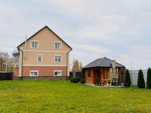 У Назара - Housity