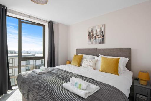 Spacious & Cosy, Netflix, Parking, Colindale Station - Housity
