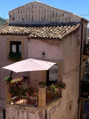 B&B Mugnos Charme Living - Housity
