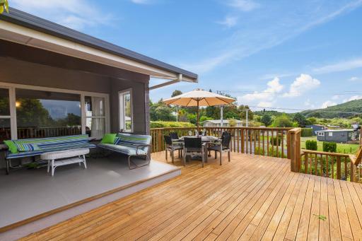 Lake Living - Kuratau Holiday Home - Housity