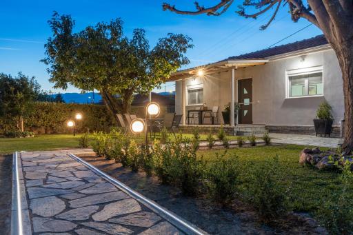 Castellano Vasiliki - Housity