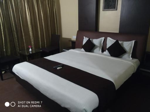 AVENUE INN - Housity