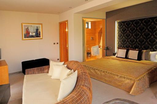 Park Hotel Sandanski - Housity