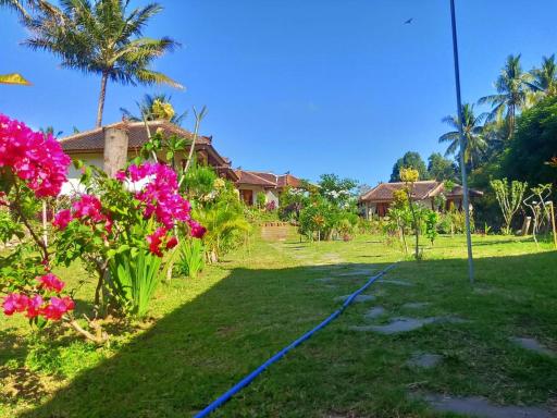 Bale Sebaya Bungalows - Housity