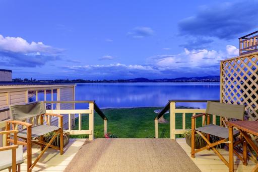 Stay Coastal - Tauranga Beach House - Housity