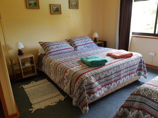 Ema B and B - Housity