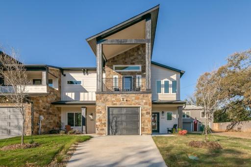Arlington Home Near AT&T Stadium, Globe Life Field, Six Flags, UTA - Housity