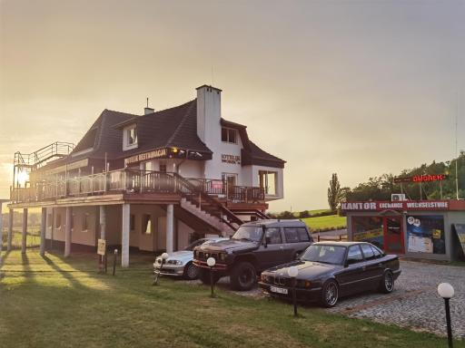 Hotelik Dworek Legnickie Pole 4km od Legnicy - Hizvo