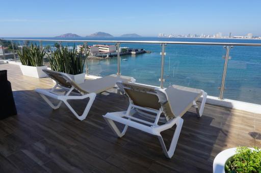 HERMOSO DEPARTAMENTO 2recamaras con vista al mar en el malecón de Mazatlán Pet Friendly - Housity