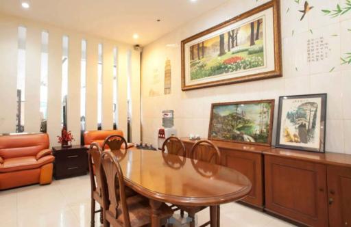 Soerabaja Place Guest House - Housity