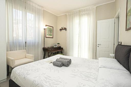 Camera sopra il parco a 2 passi dal mare - Housity