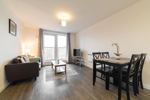 New Central Woking - away from Trainline - Housity