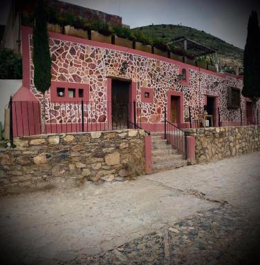Hotel Hacienda Encantada - Housity