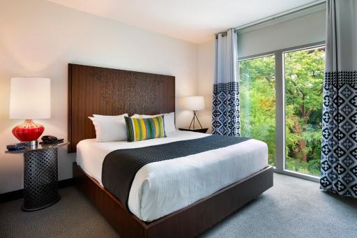 Hotel Contessa - Suites on the Riverwalk - Housity