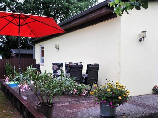 Holiday home in Dorf Gutow with garden - Housity