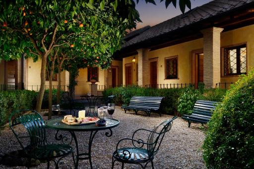 Hotel Santa Maria - Housity