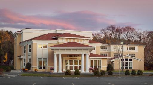 The Wylie Inn and Conference Center at Endicott College - Housity