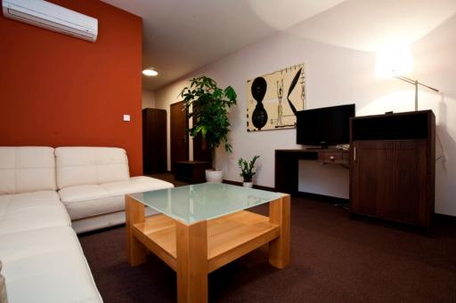 Hotel Peklo - Housity