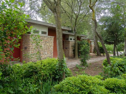 Auberge de Jeunesse HI Nîmes - Housity