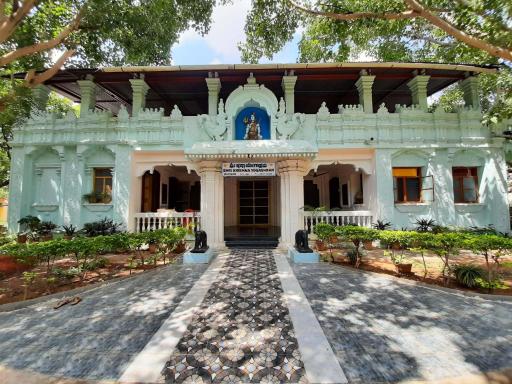 Shri Krishna Yogashram - It's a Home Stay and not a Hotel - Housity