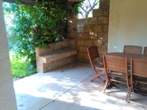 One bedroom house at Praialonga 200 m away from the beach with enclosed garden and wifi - Housity
