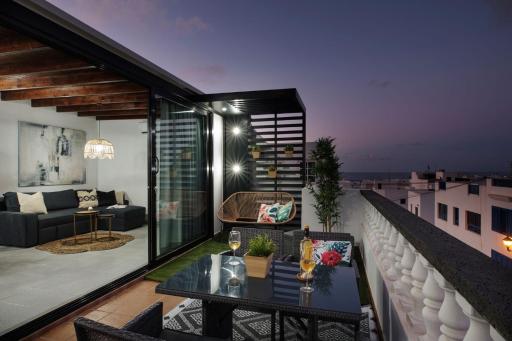 La Santa - Housity