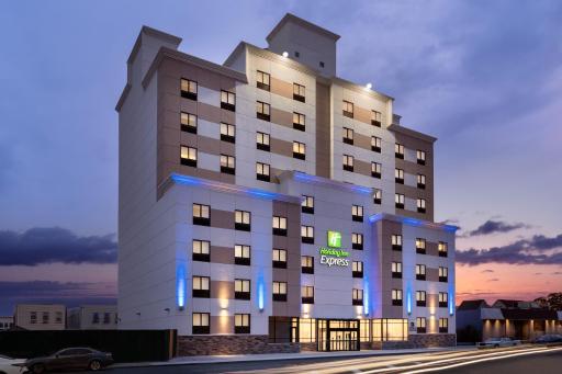 Holiday Inn Express - Jamaica - JFK AirTrain - NYC, an IHG Hotel - Housity